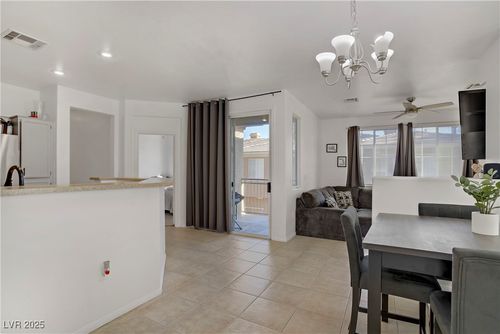 apt-201-3915 Palm Beach St, Las Vegas, NV, 89129-1090 | Card Image