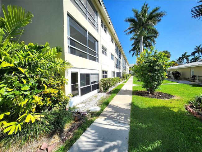 APT-149 - 1951 Ne 39 Th St, Condo with 2 bedrooms, 2 bathrooms and null parking in Lighthouse Point FL | Image 18
