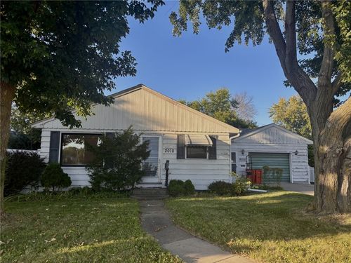 2010 Brackett Ave, Eau Claire, WI, 54701-4629 | Card Image