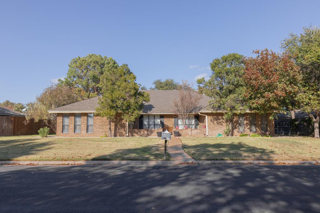 Ridgecrest Ln, San Angelo, TX 76904