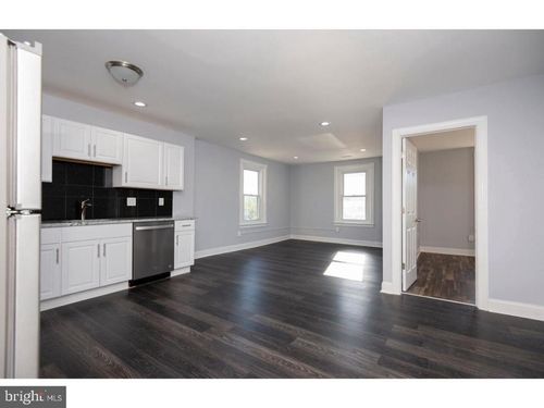 3-217 W Lancaster Ave, DOWNINGTOWN, PA, 19335-2555 | Card Image