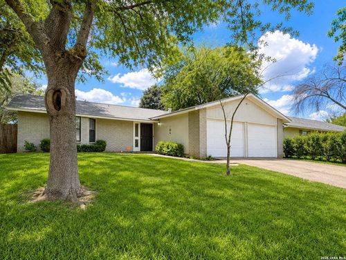 11057 White Sands, Live Oak, TX, 78233-3054 | Card Image