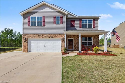 3724 Millennium Dr, Greensboro, NC, 27455-8454 | Card Image