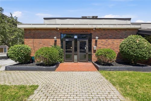 170 East Ave, Rochester, NY, 14604-2524 | Card Image