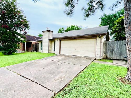 6404 Quail Meadow Dr, Houston, TX, 77035-2026 | Card Image