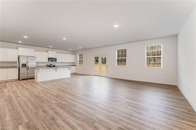 5906 Crossview Dr, House other with 3 bedrooms, 3 bathrooms and null parking in Kernersville NC | Image 5