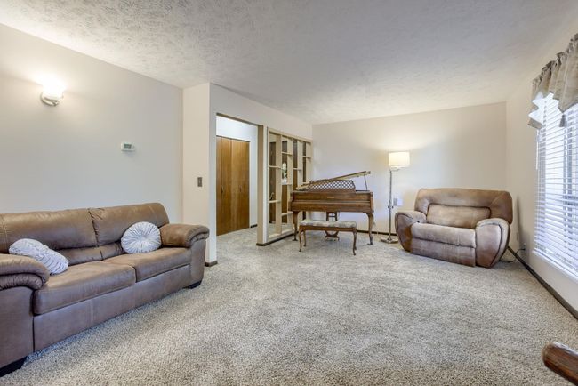 APT-123 - 12025 Pierce Plz, Condo with 3 bedrooms, 2 bathrooms and null parking in Omaha NE | Image 4