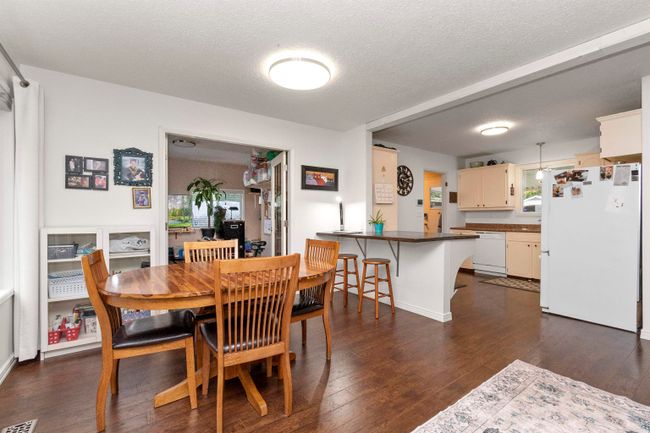 45312 Crescent Drive, House other with 3 bedrooms, 1 bathrooms and 6 parking in Chilliwack BC | Image 16