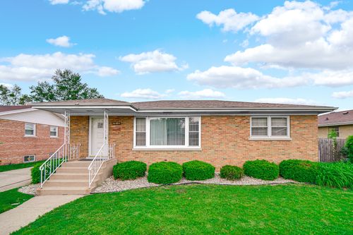16404 Betty Ln, South Holland, IL, 60473-2214 | Card Image