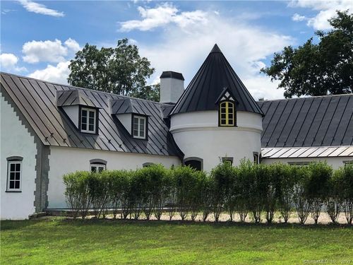 31 Hilltop Rd, Sharon, CT, 06069-2131 | Card Image