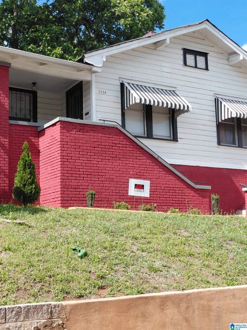 2224 29th Street Ensley, BIRMINGHAM, AL, 35208-2802 | Card Image