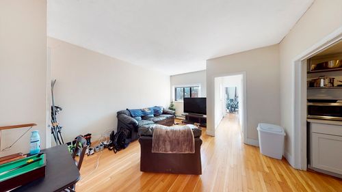 10-513 Beacon St, Boston, MA, 02215-3223 | Card Image