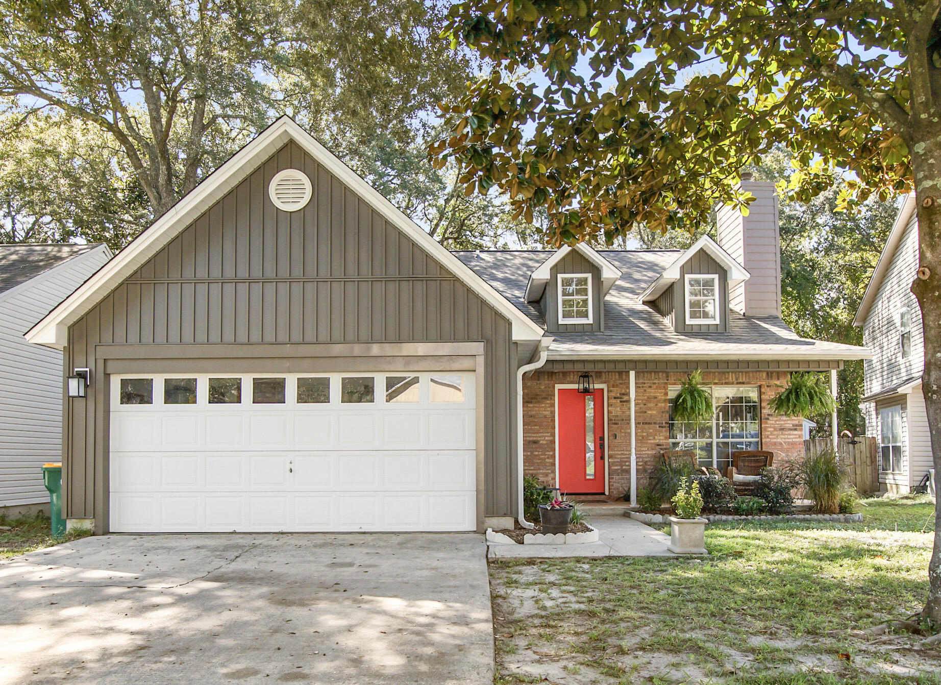 Wright Cir, Niceville, FL 32578