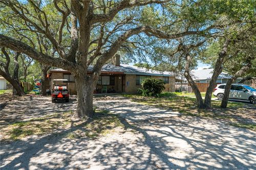 613 N 5th St, Fulton, TX, 78358 | Card Image