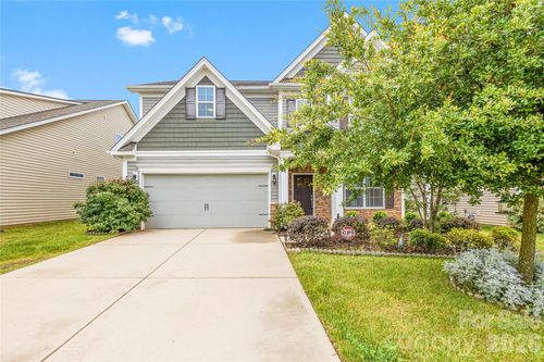 8813 Douglas Palace Ct, Charlotte, NC, 28278-5825 | Card Image