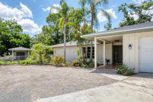 2866 E Rainbow Cir, SARASOTA, FL, 34231-6574 | Card Image