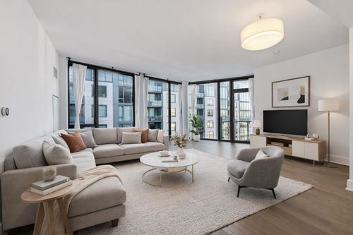 1015-9 Avenue At Port Imperial, West New York, NJ, 07093 | Card Image