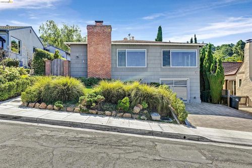 1424 Sunnyslope Ave, Belmont, CA, 94002-3730 | Card Image