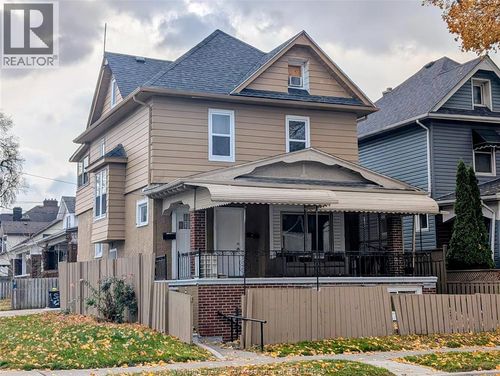 41 Shepherd St E, Windsor, ON, N8X2J9 | Card Image