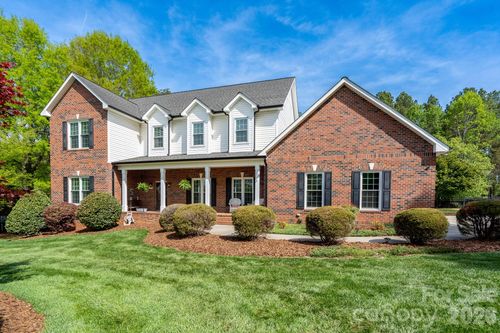 176 Spring Forest Dr, Statesville, NC, 28625-2277 | Card Image