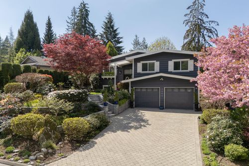 3665 Rutherford Crescent, North Vancouver, BC, V7N2C6 | Card Image