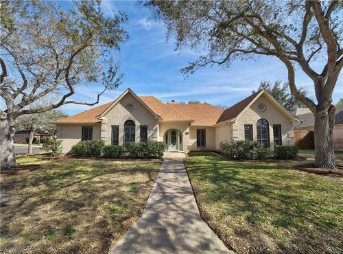 7802 Etienne Dr, Corpus Christi, TX, 78414-6006 | Card Image