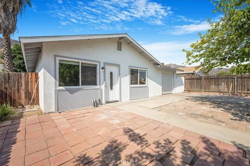 15475 Shadow Mountain Ln, Lake Elsinore, CA, 92530 | Card Image