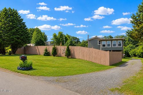 225 Shaw Rd, Chuckey, TN, 37641-6314 | Card Image