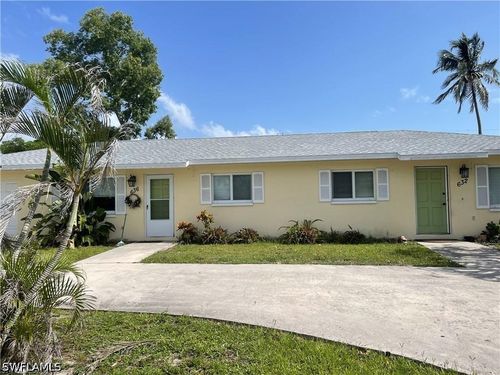632 108th Ave N, NAPLES, FL, 34108-1865 | Card Image