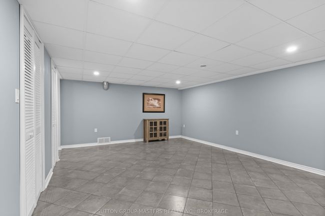324 13 Island Lake Rd, House other with 4 bedrooms, 4 bathrooms and 15 parking in Godfrey ON | Image 31