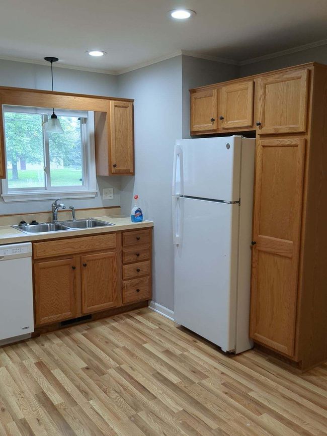 6937 Alma Ct, House other with 2 bedrooms, 2 bathrooms and null parking in Saginaw MI | Image 6