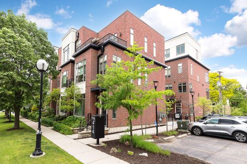 16-414 N Main St, Ann Arbor, MI, 48104-1192 | Card Image