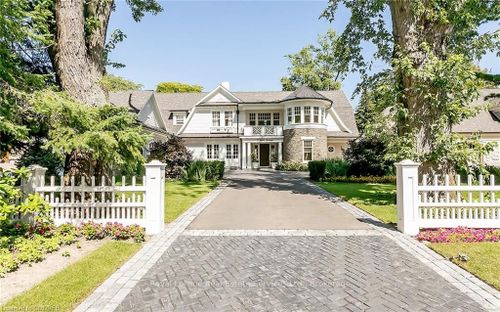 27 Park Ave, Oakville, ON, L6J3X9 | Card Image