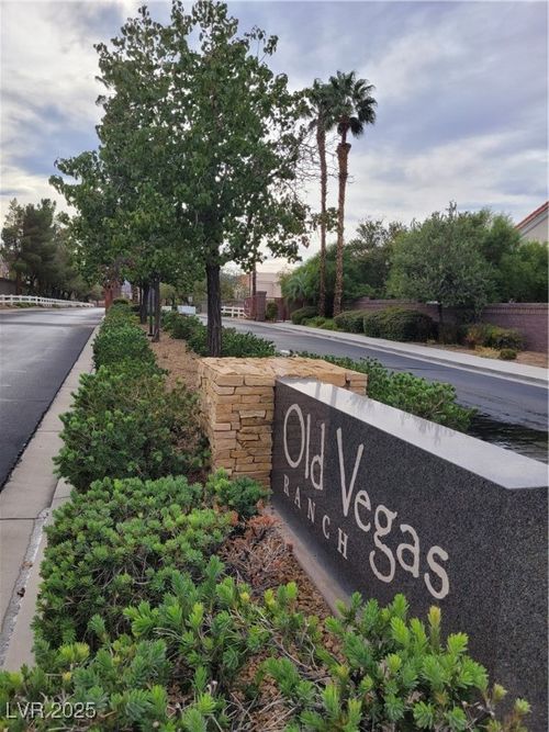 1586 Rusty Ridge Ln, Henderson, NV, 89002-9388 | Card Image