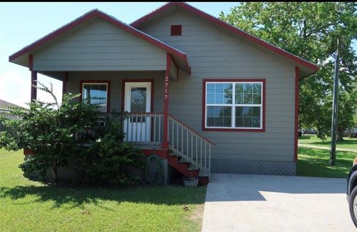 2717 Avenue D, San Leon, TX, 77539 | Card Image