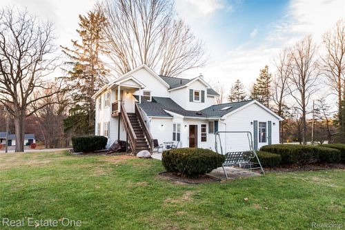 4141 Van Amberg Rd, Brighton, MI, 48114-9283 | Card Image