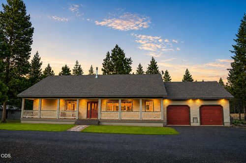 150128 Paul Dr, La Pine, OR, 97739-9061 | Card Image