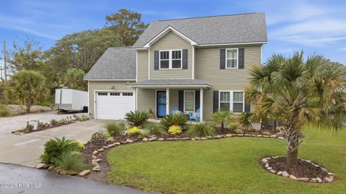 3414 Taylor St, Morehead City, NC, 28557-3260 | Card Image