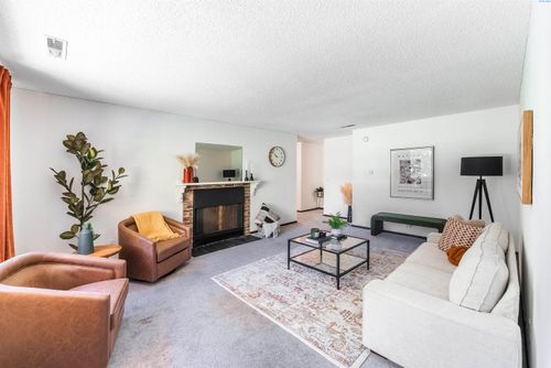 unit-b203-2912 W Hood Ave, Kennewick, WA, 99336-2861 | Card Image