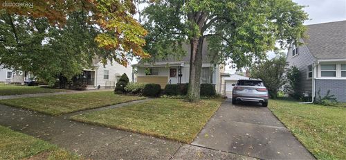 7048 Deering St, Garden City, MI, 48135-2248 | Card Image
