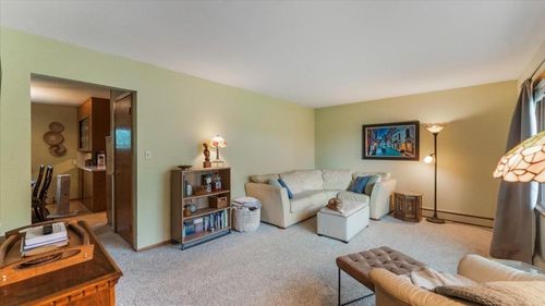 1709 14th St E, Glencoe, MN, 55336-1804 | Card Image