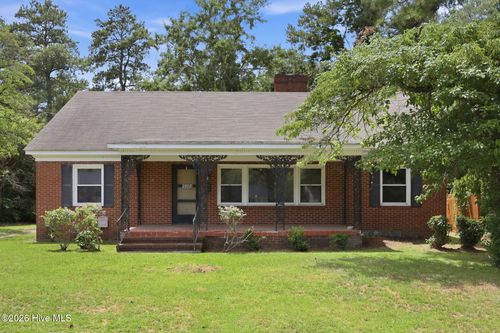 1502 N Queen St, Kinston, NC, 28501-2945 | Card Image