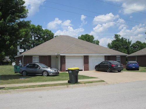 853 Meadowlands Dr, Centerton, AR, 72719-9228 | Card Image