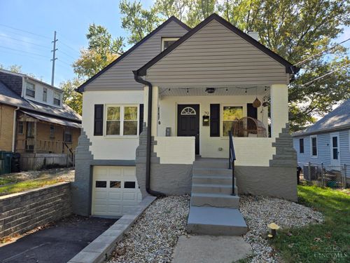 29 Hartwell Ct, Cincinnati, OH, 45216-1407 | Card Image