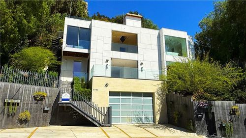 3901 Avenida Del Sol, Studio City, CA, 91604-4027 | Card Image