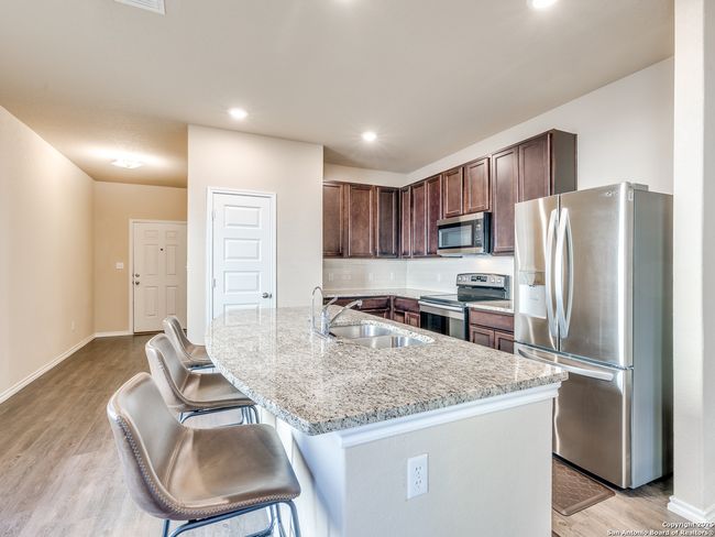 340 Saddle Rdg, House other with 3 bedrooms, 2 bathrooms and null parking in Cibolo TX | Image 6