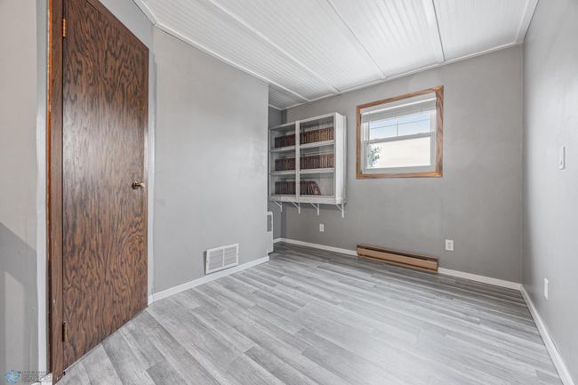 Landing/Office Loft | Image 27