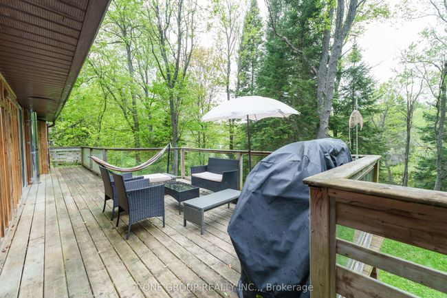 10 Riverside Crt, House other with 3 bedrooms, 2 bathrooms and 5 parking in Bancroft ON | Image 15