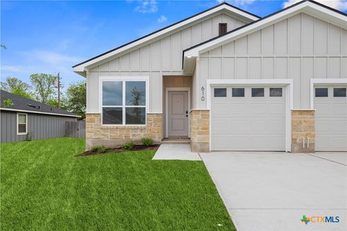 610 Campus St, Troy, TX, 76579-2884 | Card Image