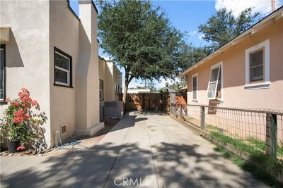 6th, House other with 2 bedrooms, 1 bathrooms and 1 parking in Gustine CA | Image 2